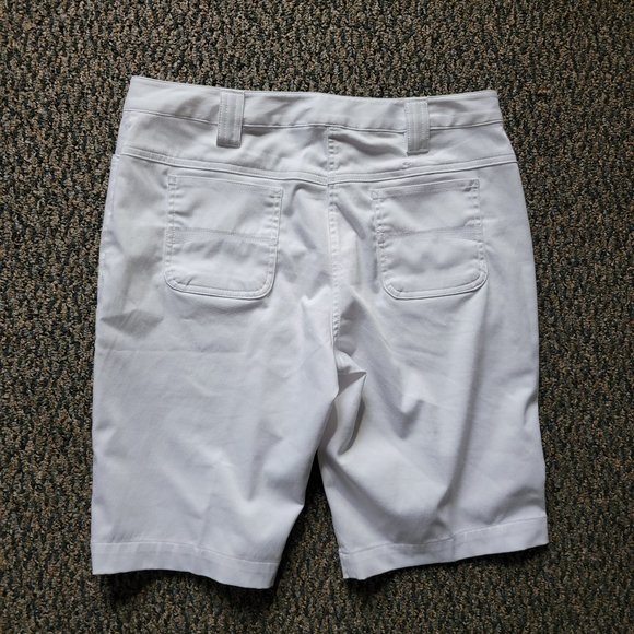 NWOT White Women's Slazenger Golf Shorts Size 6 - Picture 7 of 7